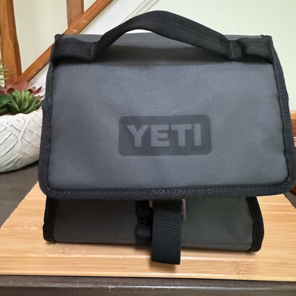 YETI Charcoal Men's Carry Bag